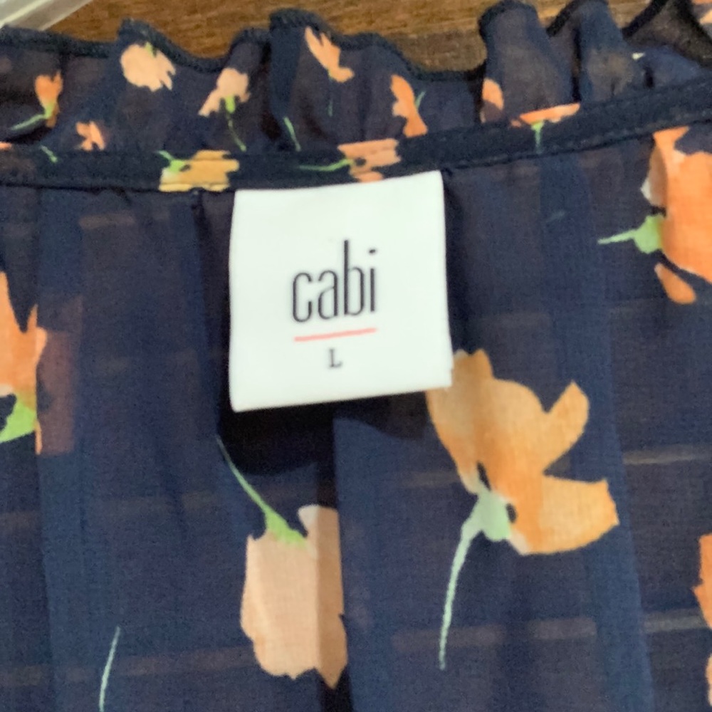 Cabi top with low cut sleeves